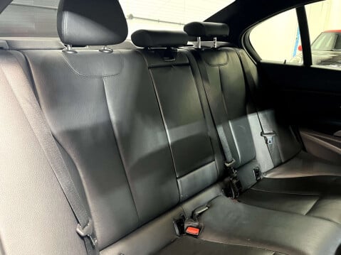 BMW 3 Series 2.0 328i M Sport Auto 4dr 26