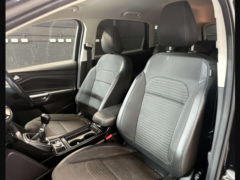 Ford Kuga 2.0 Kuga Titanium TDCI 5dr 29