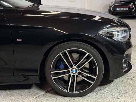 BMW 1 Series 1.5 118i M Sport Shadow Edition Auto 5dr 3