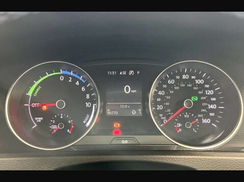 Volkswagen Golf 1.4 Golf GTE Semi-Auto 5dr 31