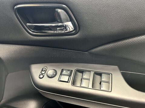 Honda CR-V 2.0 CR-V SR i-VTec 4WD 5dr 25