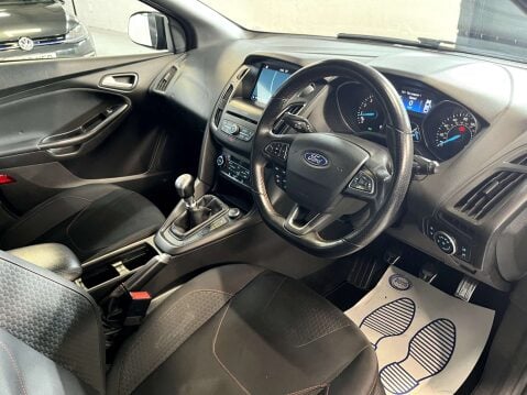 Ford Focus 1.0 Focus ST-Line X 5dr 3