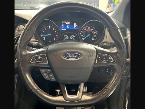 Ford Focus 1.0 Focus ST-Line X 5dr 26