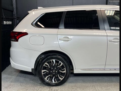 Mitsubishi Outlander 2.0 Outlander GX 4h PHEV Semi-Auto 4WD 5dr 10
