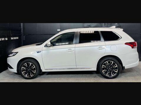 Mitsubishi Outlander 2.0 Outlander GX 4h PHEV Semi-Auto 4WD 5dr 15