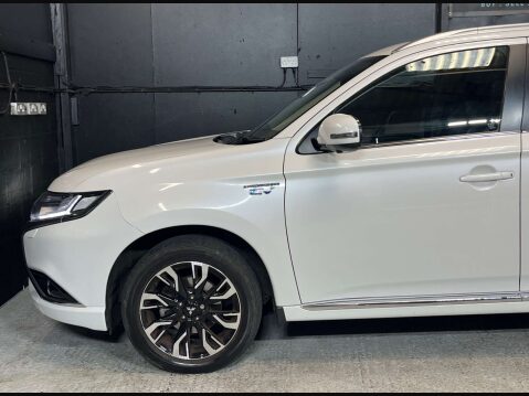 Mitsubishi Outlander 2.0 Outlander GX 4h PHEV Semi-Auto 4WD 5dr 16