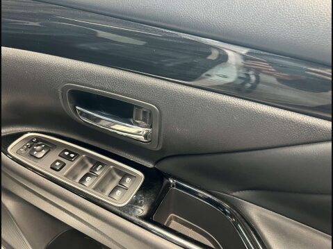 Mitsubishi Outlander 2.0 Outlander GX 4h PHEV Semi-Auto 4WD 5dr 24