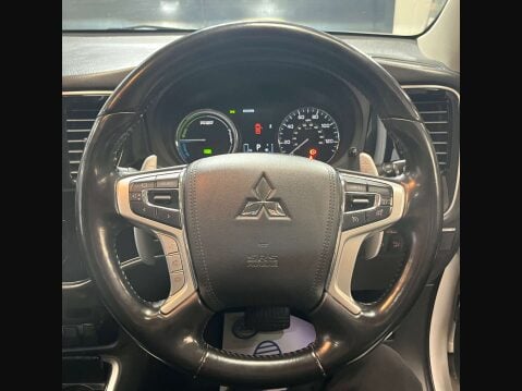 Mitsubishi Outlander 2.0 Outlander GX 4h PHEV Semi-Auto 4WD 5dr 30