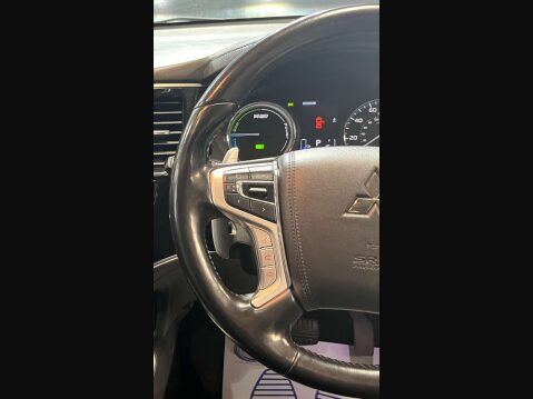 Mitsubishi Outlander 2.0 Outlander GX 4h PHEV Semi-Auto 4WD 5dr 31