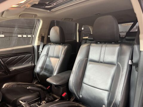 Mitsubishi Outlander 2.0 Outlander GX 4h PHEV Semi-Auto 4WD 5dr 35