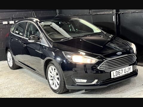 Ford Focus 1.0 Focus Titanium 5dr 12