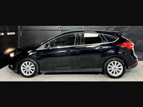 Ford Focus 1.0 Focus Titanium 5dr 13