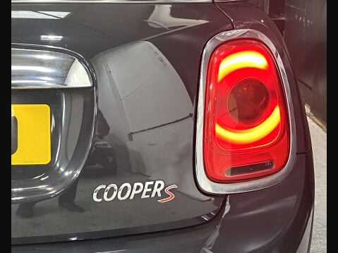 Mini Hatch 2.0 Cooper S 5dr 22