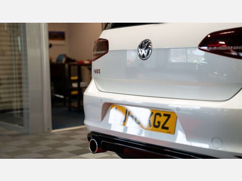 Volkswagen Golf 2.0 Golf GTi Clubsport Edition 40 3dr 33