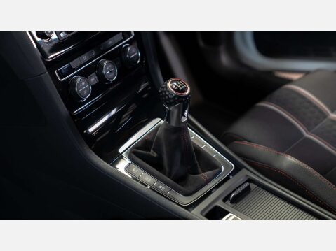 Volkswagen Golf 2.0 Golf GTi Clubsport Edition 40 3dr 19