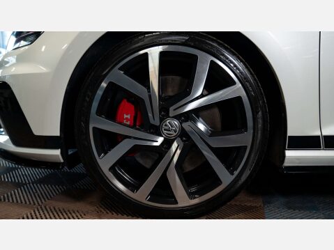 Volkswagen Golf 2.0 Golf GTi Clubsport Edition 40 3dr 30