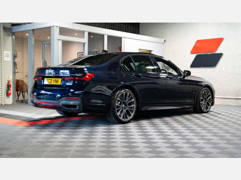 BMW 7 Series 3.0 730d xDrive M Sport MHEV Auto 4WD 4dr 2
