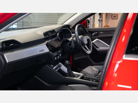Audi Q3 1.5 Q3 Sport 35 TFSI Semi-Auto 5dr 19