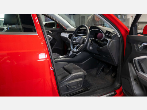Audi Q3 1.5 Q3 Sport 35 TFSI Semi-Auto 5dr 8