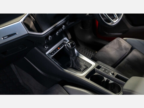 Audi Q3 1.5 Q3 Sport 35 TFSI Semi-Auto 5dr 20