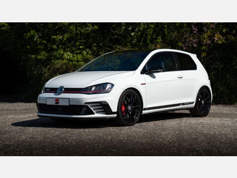 Volkswagen Golf 2.0 Golf GTi Clubsport Edition 40 Semi-Auto 3dr 1