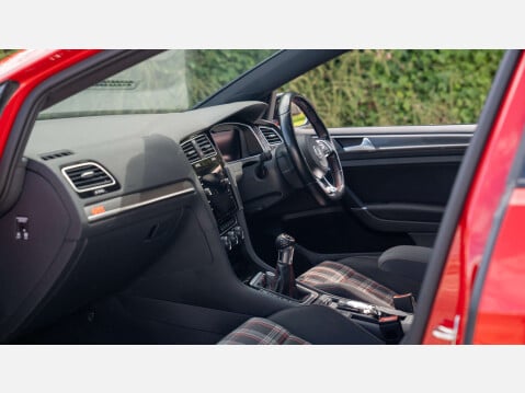 Volkswagen Golf 2.0 Golf GTi Performance TSi 5dr 13