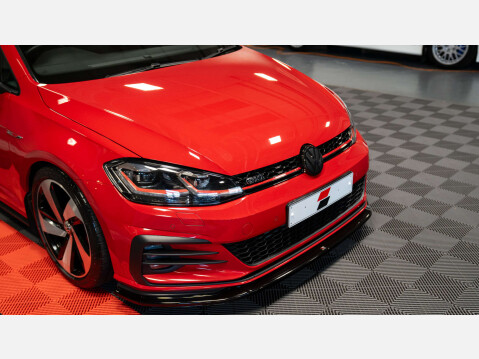 Volkswagen Golf 2.0 Golf GTi Performance TSi 5dr 31