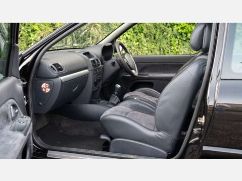 Renault Clio 2.0 Clio Renault Sport 182 16v 3dr 11