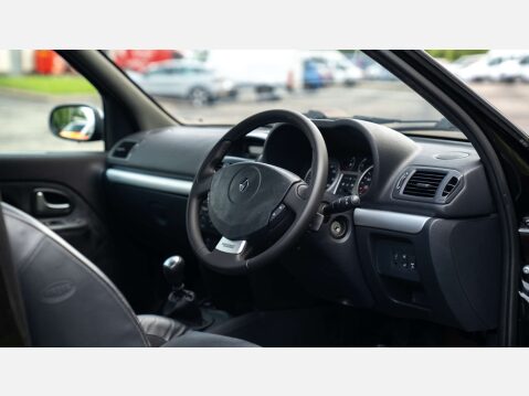 Renault Clio 2.0 Clio Renault Sport 182 16v 3dr 13