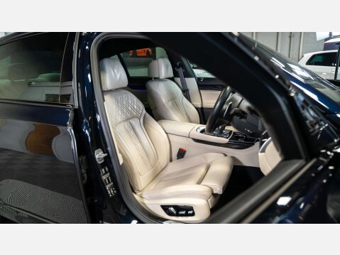 BMW 7 Series 3.0 730d xDrive M Sport MHEV Auto 4WD 4dr 7