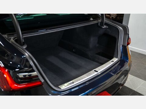 BMW 7 Series 3.0 730d xDrive M Sport MHEV Auto 4WD 4dr 19