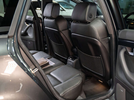 Audi RS4 4.2 Estate 5dr Petrol Manual quattro (326 g/km, 415 bhp) 13