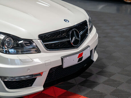 Mercedes-Benz C Class 6.2 C63 AMG Auto 5dr 33