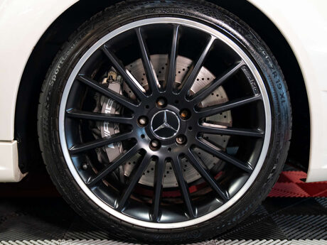 Mercedes-Benz C Class 6.2 C63 AMG Auto 5dr 35
