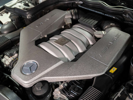 Mercedes-Benz C Class 6.2 C63 AMG Auto 5dr 32