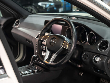 Mercedes-Benz C Class 6.2 C63 AMG Auto 5dr 12