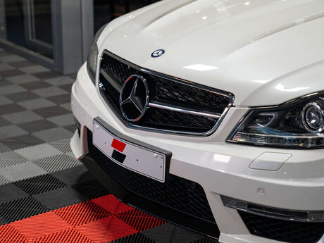 Mercedes-Benz C Class 6.2 C63 AMG Auto 5dr 34