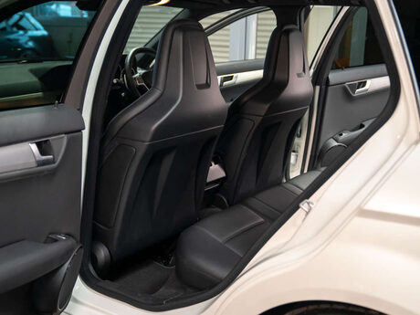 Mercedes-Benz C Class 6.2 C63 AMG Auto 5dr 15