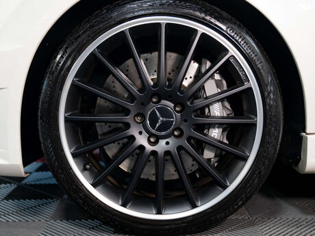 Mercedes-Benz C Class 6.2 C63 AMG Auto 5dr 38