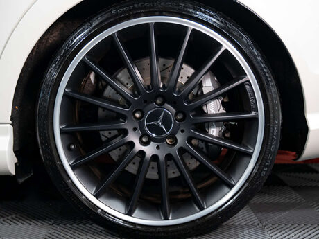 Mercedes-Benz C Class 6.2 C63 AMG Auto 5dr 37