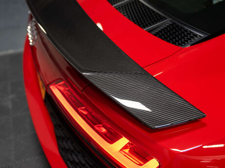 Audi R8 5.2 R8 Performance V10 Quattro Semi-Auto 4WD 2dr 30