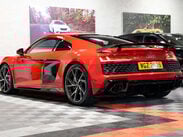 Audi R8 5.2 R8 Performance V10 Quattro Semi-Auto 4WD 2dr 4