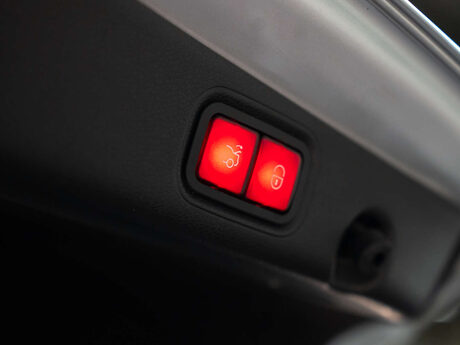 Mercedes-Benz E Class 3.0 E 350 D AMG Line Premium+ Auto 4dr 22