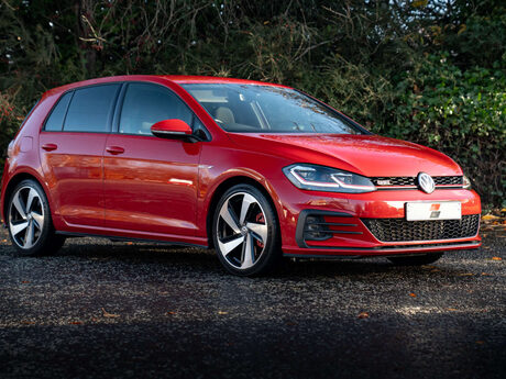 Volkswagen Golf 2.0 Golf GTi Performance TSi Semi-Auto 5dr 6