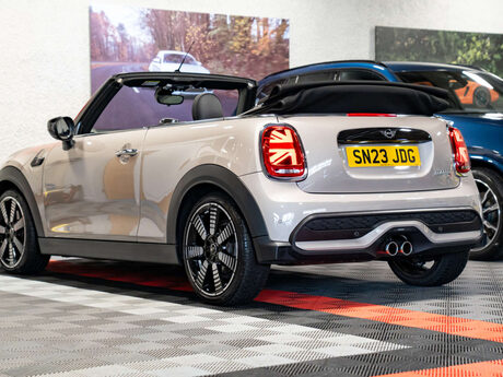 Mini Convertible 2.0 Cooper S Exclusive Auto 2dr 6