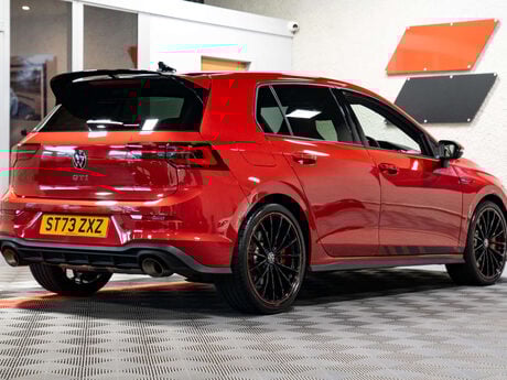 Volkswagen Golf 2.0 Golf Clubsport GTi TSi Semi-Auto 5dr 4