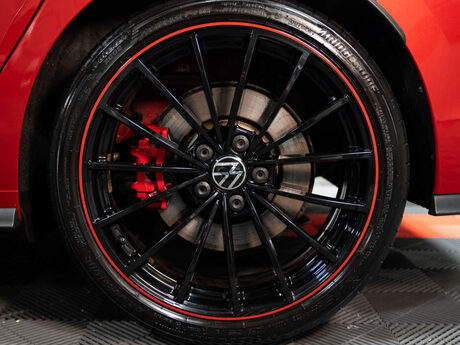 Volkswagen Golf 2.0 Golf Clubsport GTi TSi Semi-Auto 5dr 33