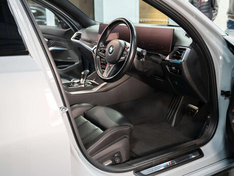 BMW M3 3.0 M3 Competition M xDrive Auto 4WD 5dr 9