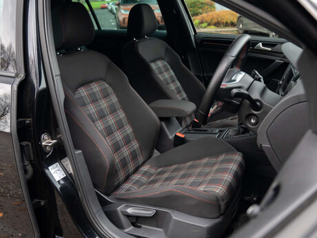 Volkswagen Golf 2.0 Golf GTi Performance 5dr 7