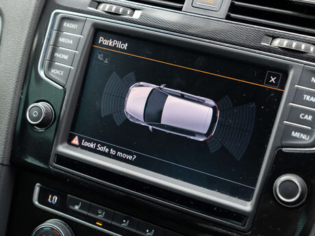 Volkswagen Golf 2.0 Golf GTi Performance 5dr 15